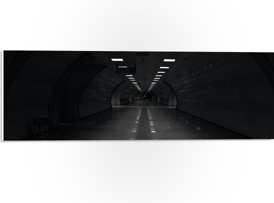 PVC Schuimplaat - Tunnel - Zwart Wit - 60x20 cm Foto op PVC Schuimplaat (Met Ophangsysteem)