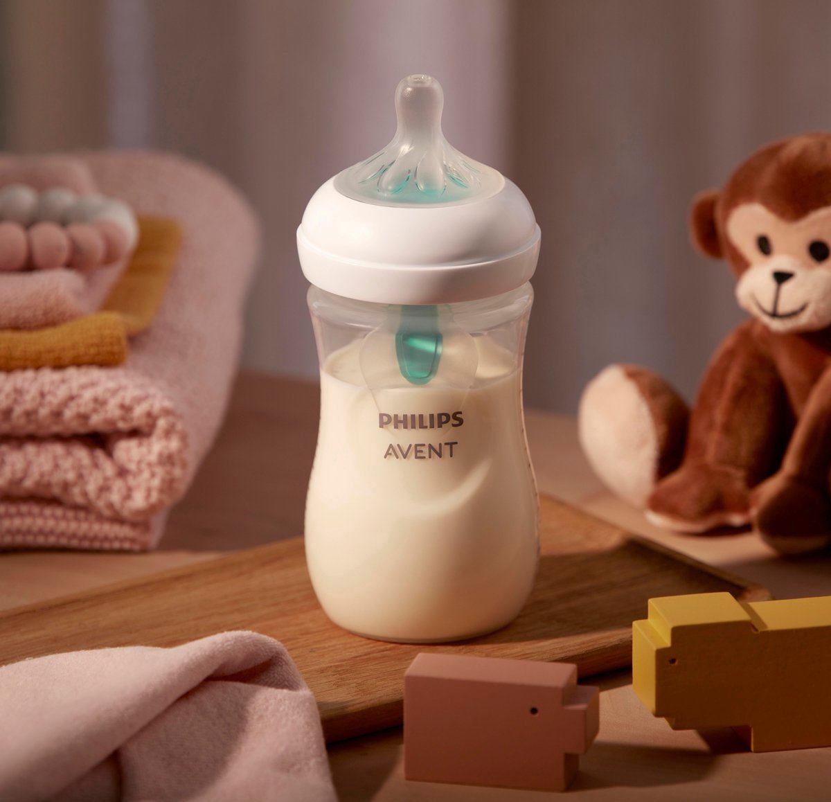 Biberon natural 260ml débit lent pour bébé +1 mois