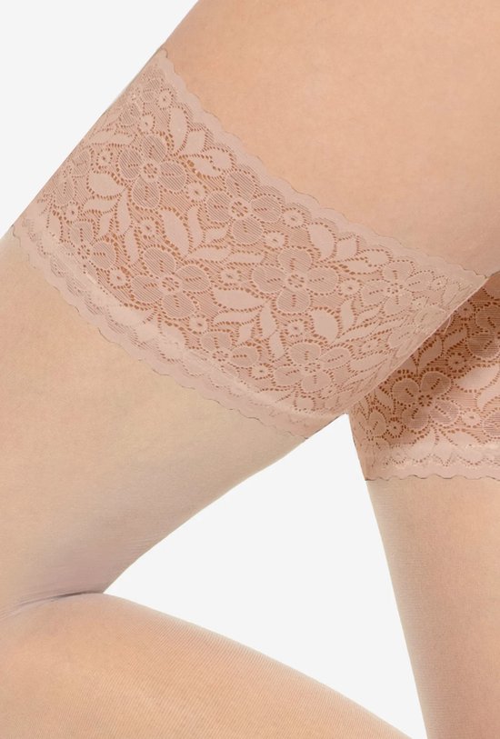 Gatta Michelle Bas Bas mat naturel avec large dentelle 20 deniers, taille M/L (3/4)