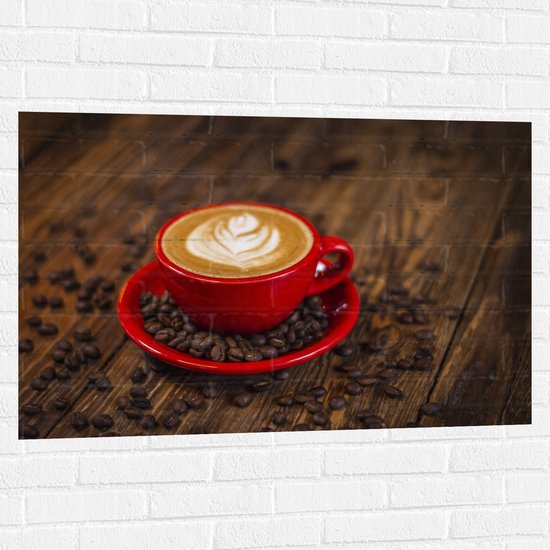 Muursticker - Rood Kopje met Koffie Omringd door Koffiebonen - 105x70 cm Foto op Muursticker