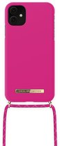 ideal of sweden ordinary phone necklace case geschikt voor Apple iphone 11/xr hyper pink