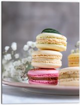 Dibond - Stapel Verschillende Smaken Macaron tijdens Chique High Tea - 60x80 cm Foto op Aluminium (Met Ophangsysteem)