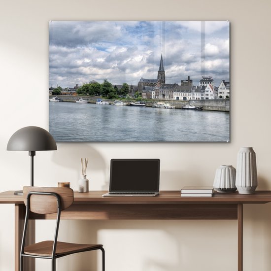 Vue de Maastricht avec de légers nuages Plexiglas 120x80 cm - Tirage photo sur Glas (décoration murale plexiglas)