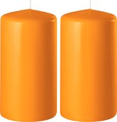 2x Oranje cilinderkaarsen/stompkaarsen 6 x 10 cm 36 branduren - Geurloze kaarsen oranje - Woondecoraties