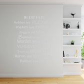 Muursticker In Dit Huis Hebben We Plezier - Lichtgrijs - 60 x 67 cm - woonkamer alle