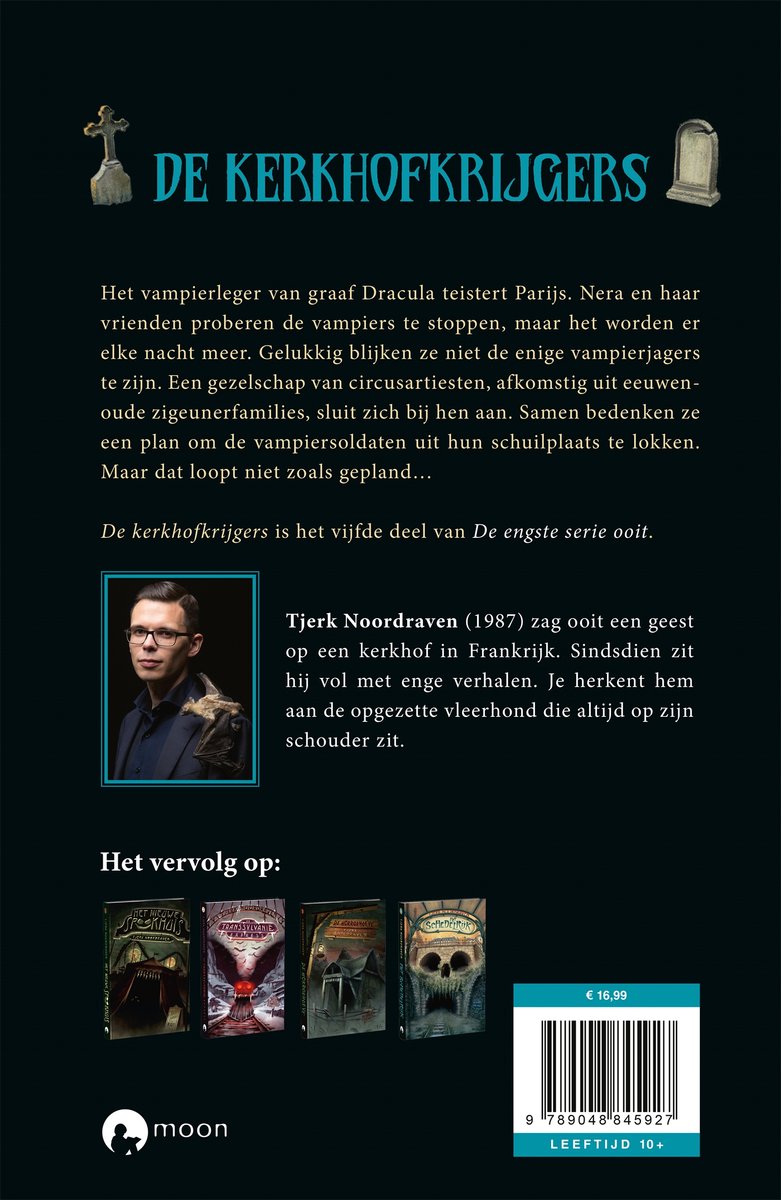 Achterkant van een boek. Tekst over vampiers en een foto van Tjerk Noordraven. Boekcovers en prijs.