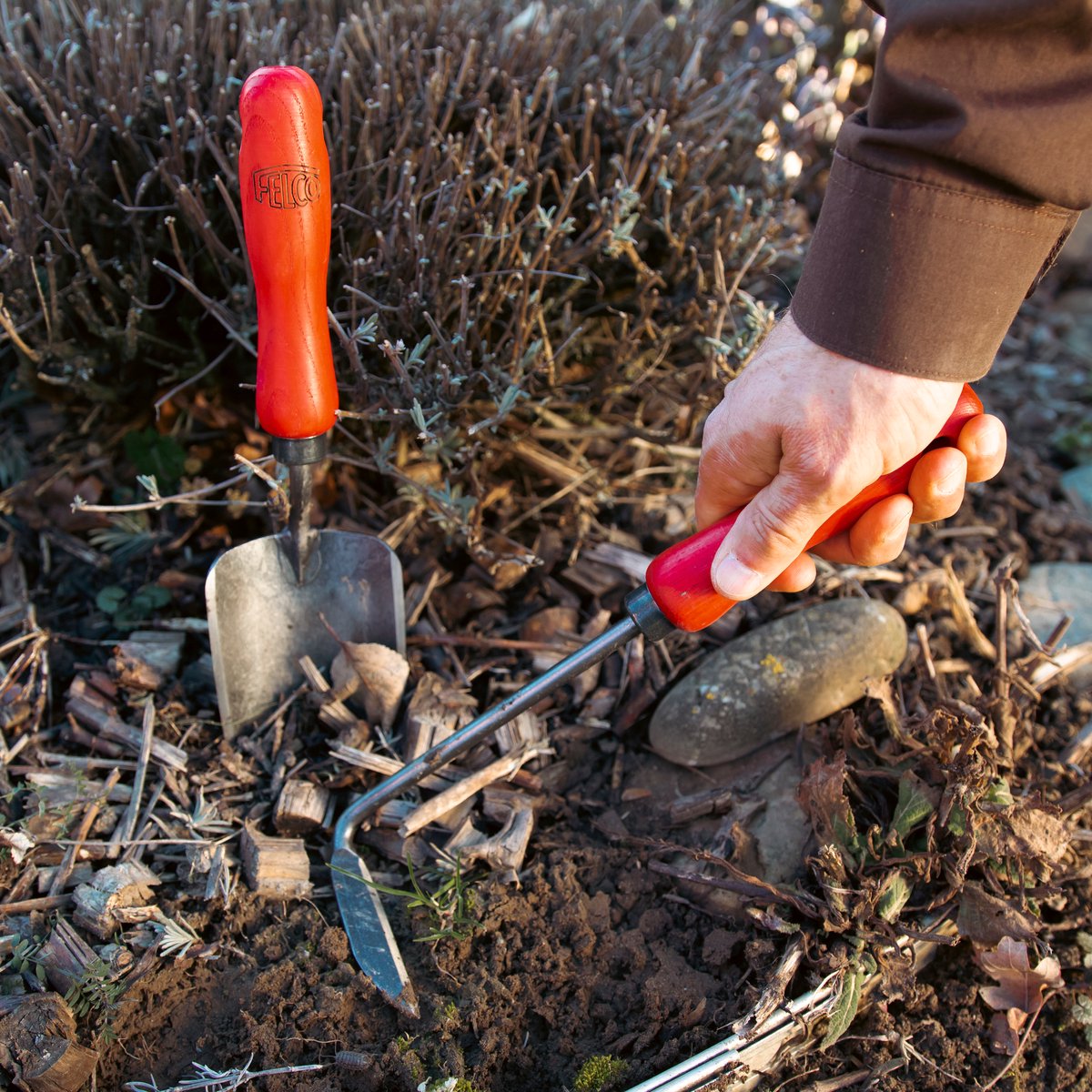 Felco 401 Garden Trowel - Ideal for Gardening and Planting in Beds