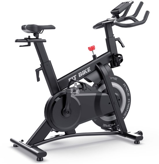 Zwarte FitBike spinfiets met trainingscomputer, magnetisch weerstandsysteem, op witte achtergrond.