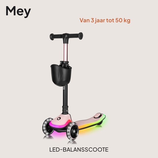 Roze kinderstep met LED-verlichting in wielen en op voetplateau. Geschikt van 3 jaar tot 50 kg.