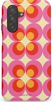 Casetastic hoesje geschikt voor Samsung Galaxy A26 - Dubbellaagse bescherming - Circle boogie - Fashion Case - Roze Rood Zand Okergeel
