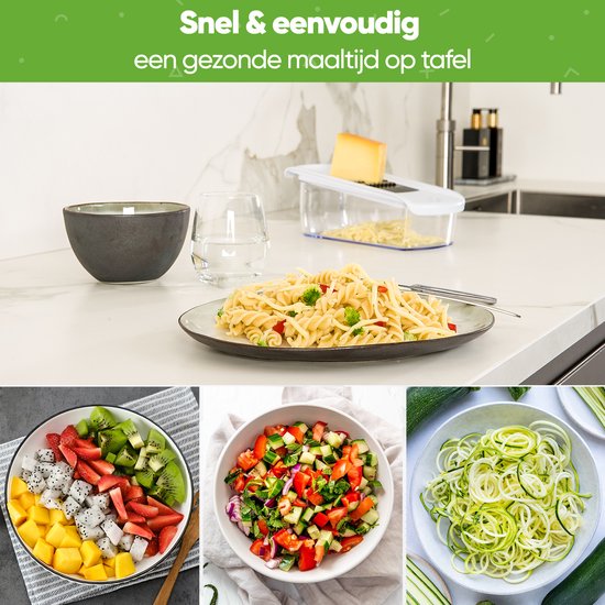 Een snelle en gezonde maaltijd met de mandoline. Een bord pasta, fruitsalade, salade en courgetti.