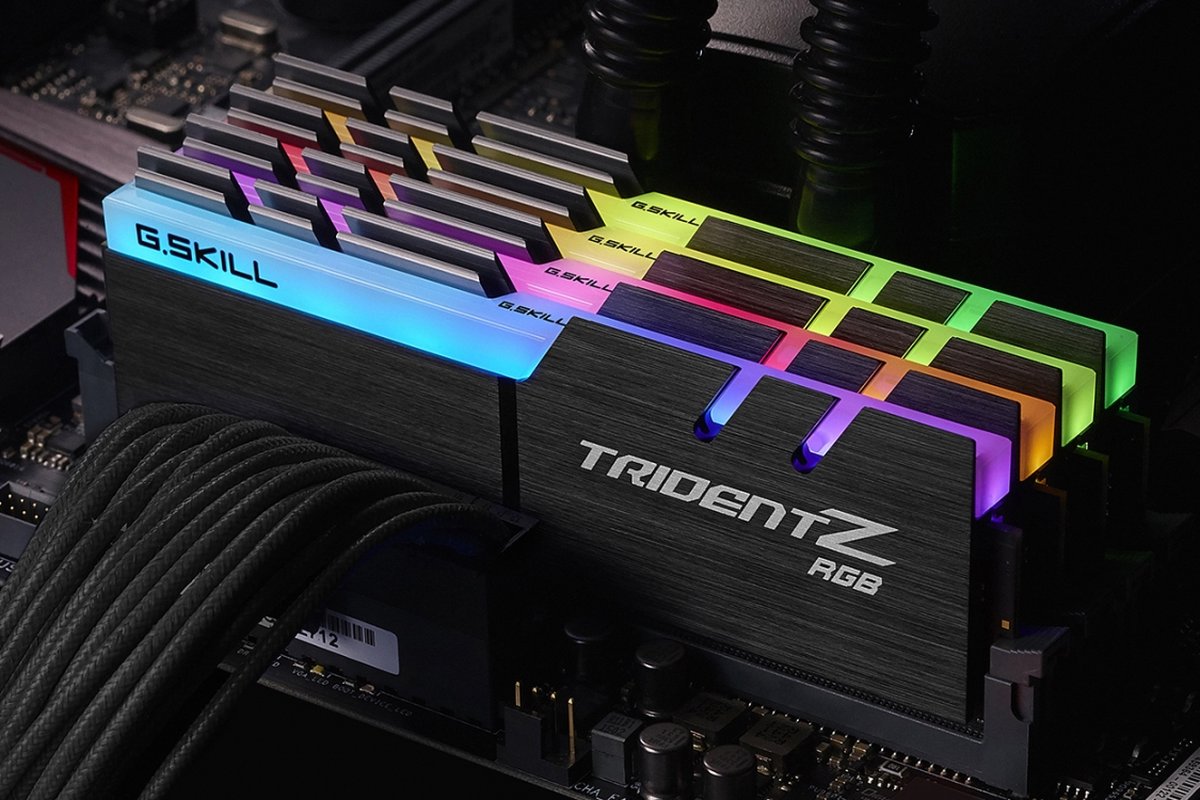 DDR4 32GB PC 3200 CL16 G.Skill KIT (4x8GB) 32GTZR Tri Z RGB | bol