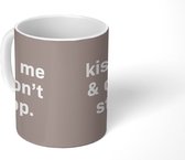 Mok - Koffiemok - Kiss me & don't stop - Quotes - Spreuken - Valentijn - Mokken - 350 ML - Beker - Koffiemokken - Theemok - Mok met tekst