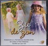 Zie de zon - Kinderkoren o.l.v. Ria Kalkman, Henriëtte de Bat, Jan Luteijn en Peter Wildeman