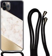Hoesje met koord Geschikt voor iPhone 11 Pro - Marmer print - Goud - Roze - Siliconen - Crossbody - Backcover met Koord - Telefoonhoesje met koord - Hoesje met touw