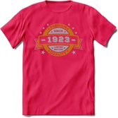 Premium Since 1923 T-Shirt | Zilver - Goud | Grappig Verjaardag en Feest Cadeau Shirt | Dames - Heren - Unisex | Tshirt Kleding Kado | - Roze - S