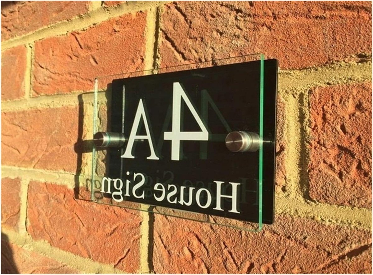 Huisnummer Plaat - Adresbord Huis - Huis Markeren - Zwevend Effect - 200 x 140 mm - Zwart Achterpaneel