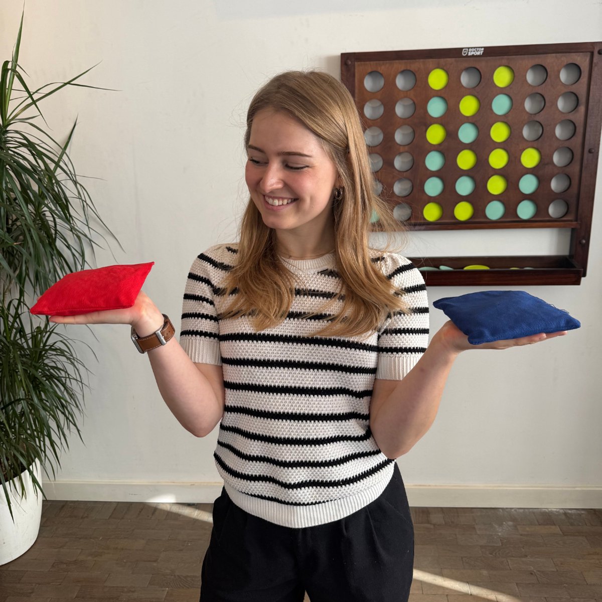 Originele Cornhole Bean Bag Set (8) - 4 rode en 4 blauwe Cornhole zakjes - Hoogwaardige Kwaliteit — afbeelding 7