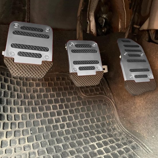 Antislip Pedaal Covers - Auto Interieur - Verbeterde Grip - Eenvoudige Installatie - Standaard Maat - Zilver — afbeelding 3