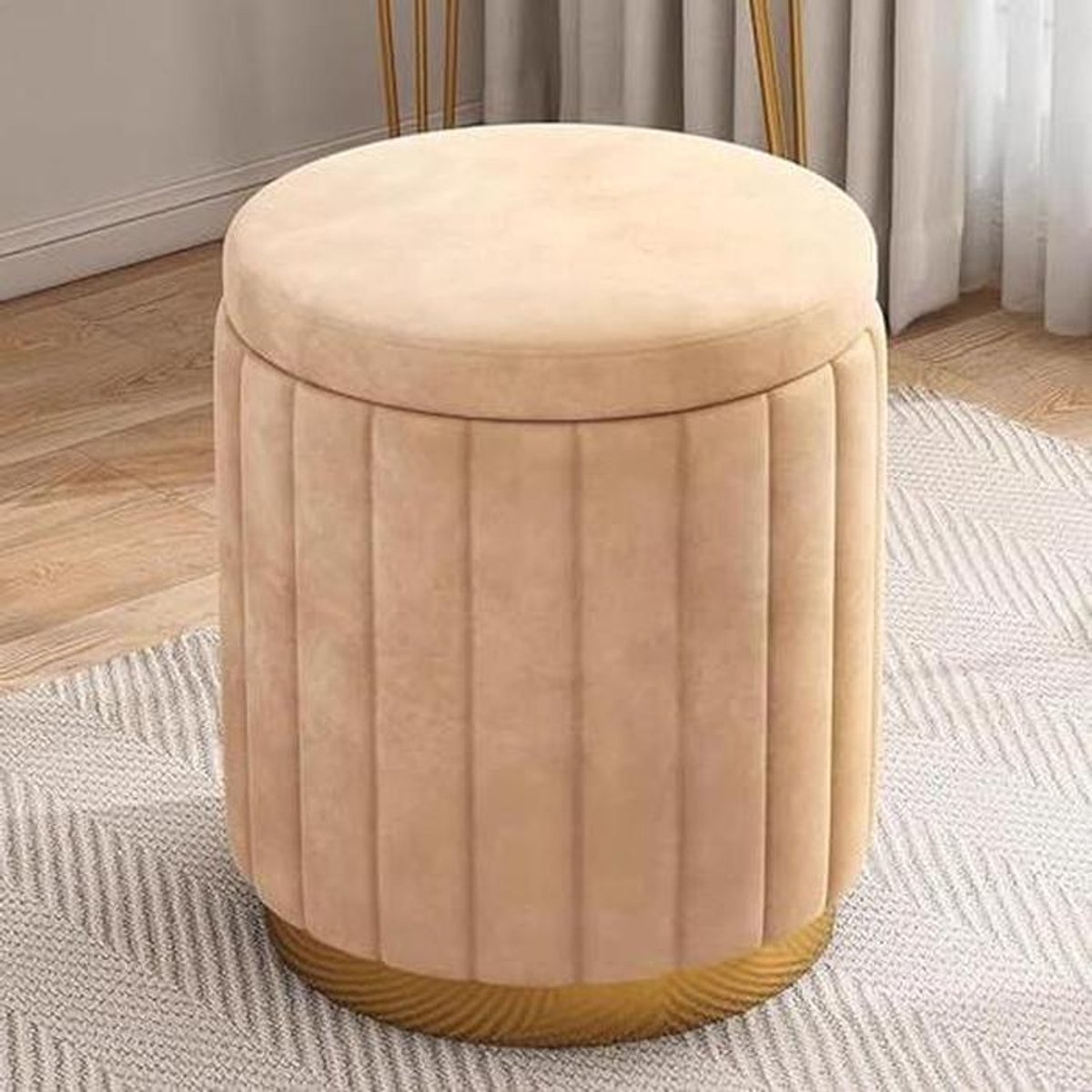 Opbergpoef - Gestoffeerde poef - Extra zitplaats - Afneembaar deksel - 34x34x43 cm - Geel