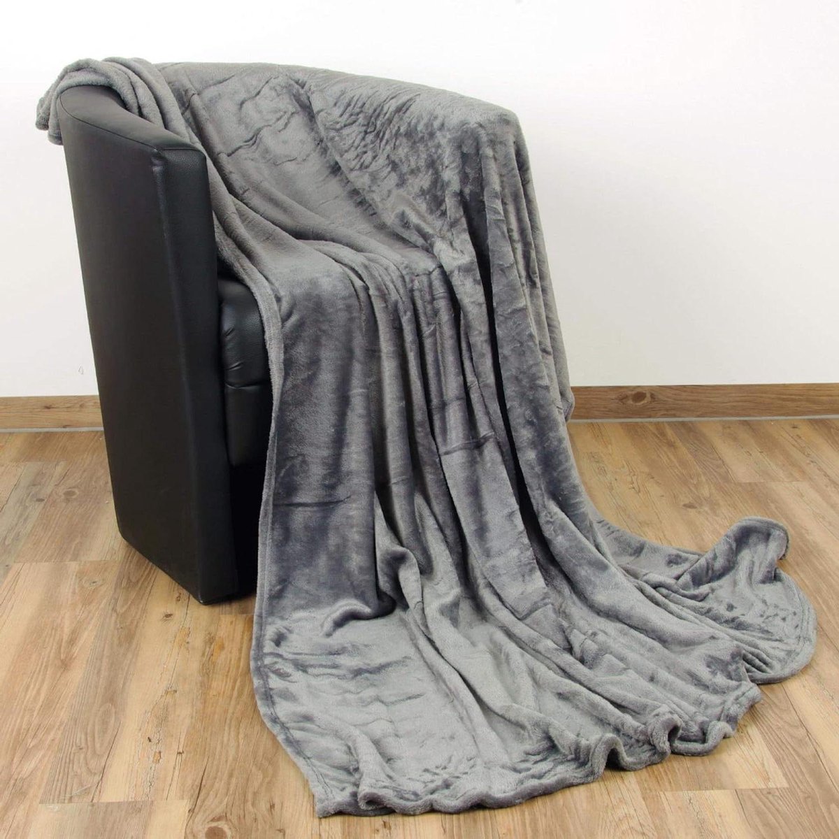 Woondeken Celina - Pluizige deken - Gezellig thuis - Warmteopslag - 90 x 140 cm - Antraciet
