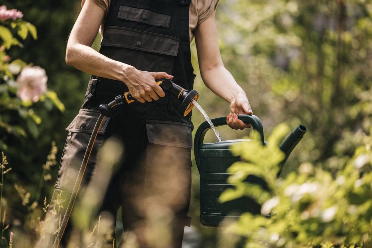 Fiskars Spuitpistool Multi - Tuinspuit Waterpistool - Tuin Besproeien
