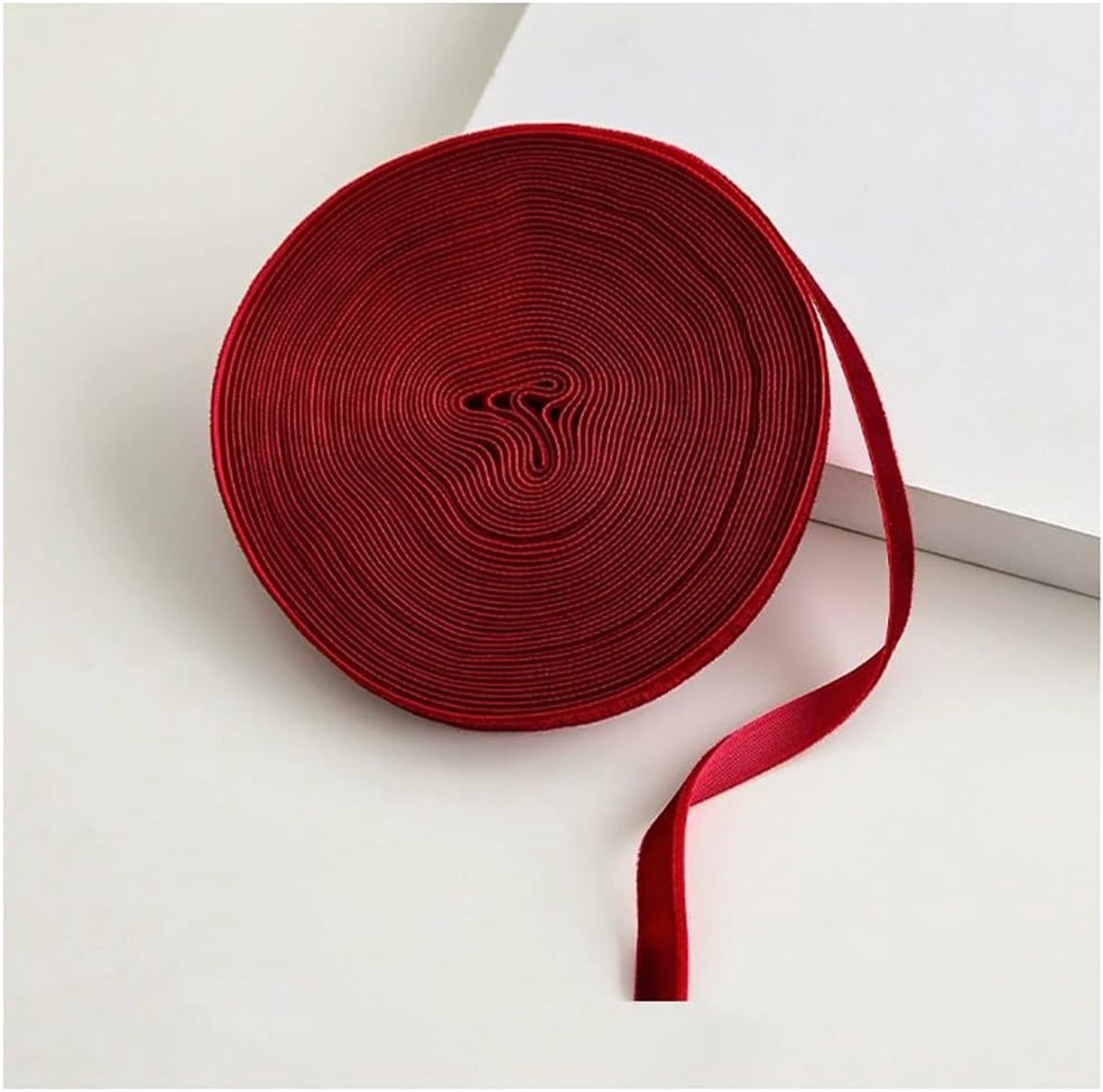 10 meter x 1 cm Fluwelen Lint voor Cadeaus, Haarstrikken en Kerstdecoratie - Wijnrood Versiering en Knutselband