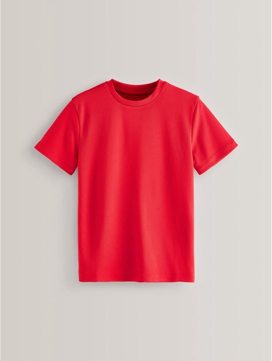 Klassiek rood sport T-shirt met korte mouwen.