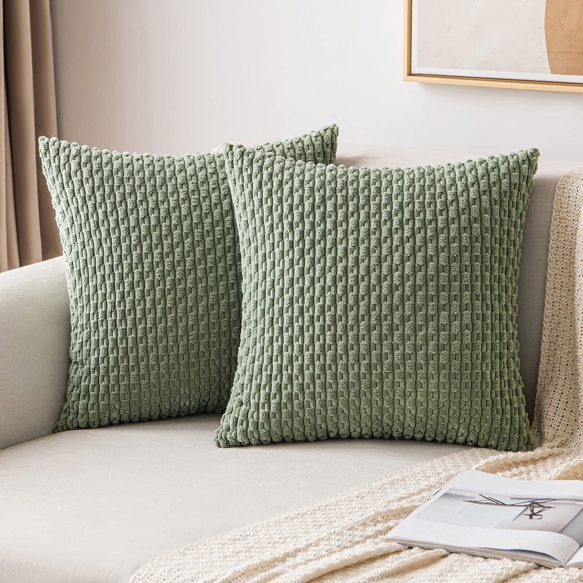 Dailygoods - Dailygoody - Corduroy kussensloop - decoratieve kussenhoezen - set van 2 - grasgroen - zacht en stijlvol - perfect voor woonkamer en slaapkamer