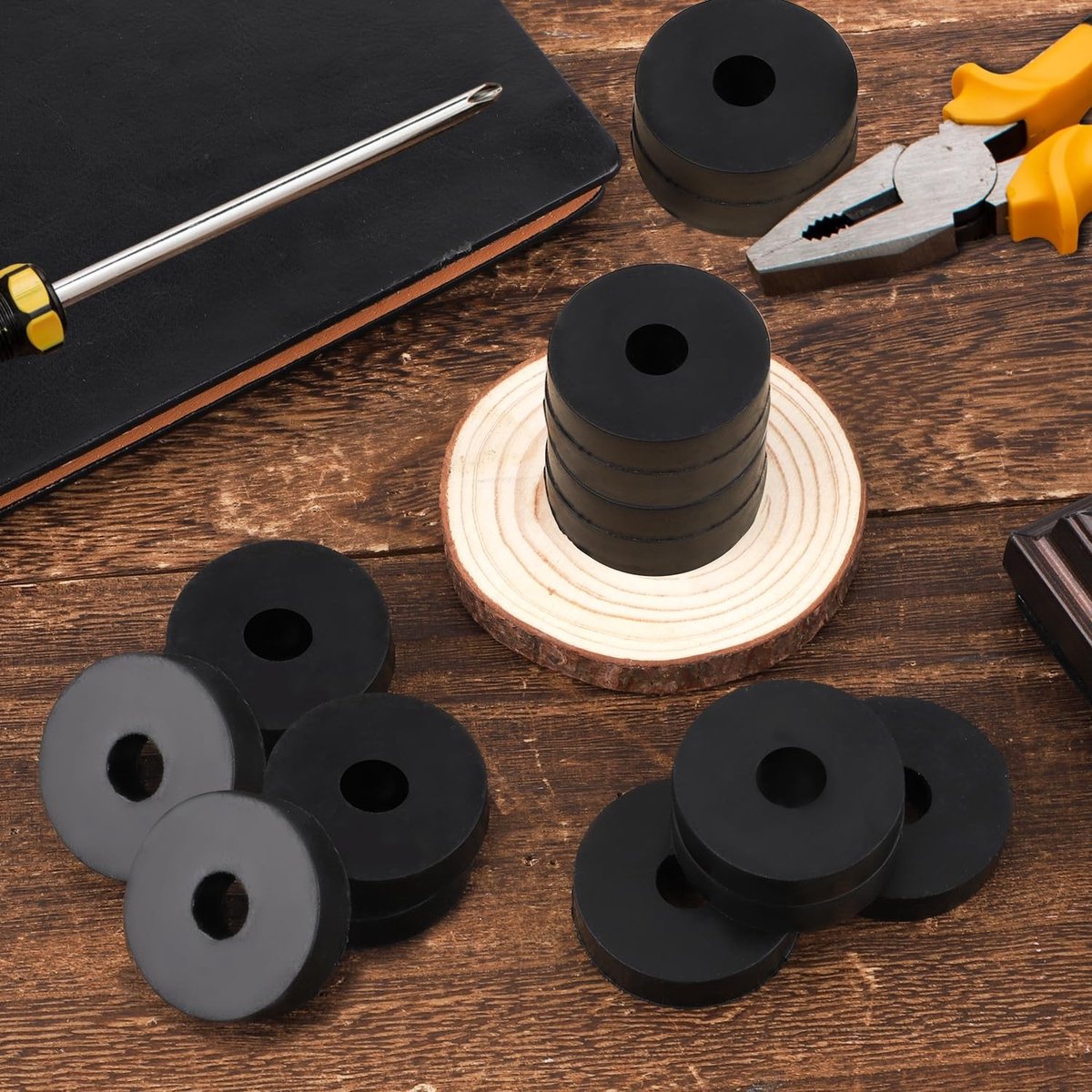 Dailygoods - Dailygoody - 16 Stuks Rubberen Isolatiepads - Trillingsdempende Pads - Zwart - Rubberen Bussen - Mechanische Isolatie - Geschikt voor Diverse Toepassi..