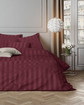 Mistral Home - Housse de couette - 100% satin de coton - 200x200+2x65x65 cm - Avec col bouteille - Rayure satin - Bordeaux