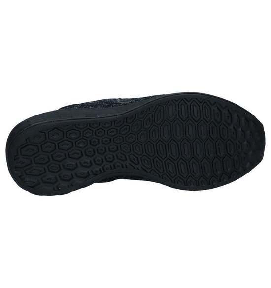 new balance wcr