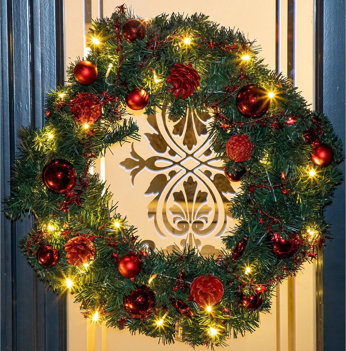 HI Kerstkrans/deurkrans - met decoratie en LED verlichting - rood - D60 cm – foto 3