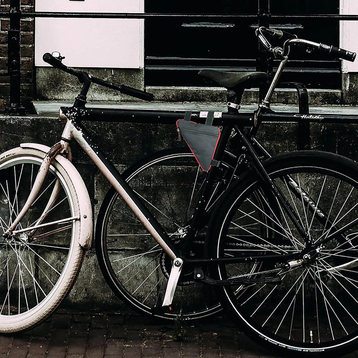 Sacoche Triangulaire RUNQIN Pour Cadre Vélo - Noir - Avec Porte-bouteille Intégré - Idéal VTT Et Vélo De Route