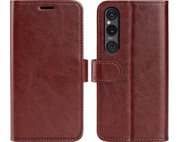 MobyDefend Hoesje - Geschikt voor Sony Xperia 1 VI - Wallet Book Case (Sluiting Achterkant) - Bruin