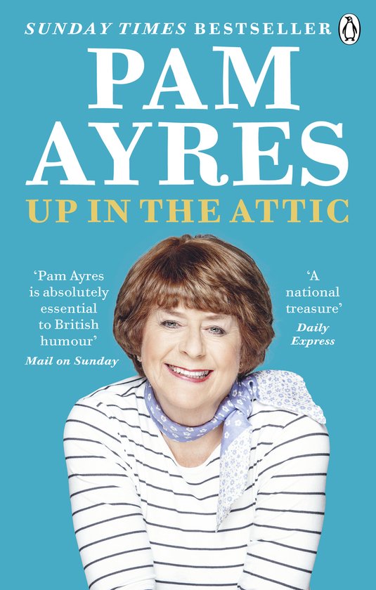 Pam Ayres met een blauw-wit gestreepte trui en een lichte sjaal, met citaten van de Sunday Times en Daily Express.