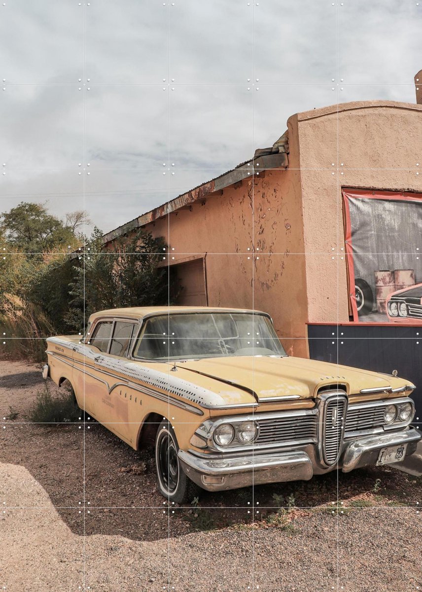 IXXI Yellow Oldtimer in Arizona, Henrike Schenk - 100 x 140 cm - Gratis ophangtool - Grote wanddecoratie en posters - Retro, Fotografie, Vintage