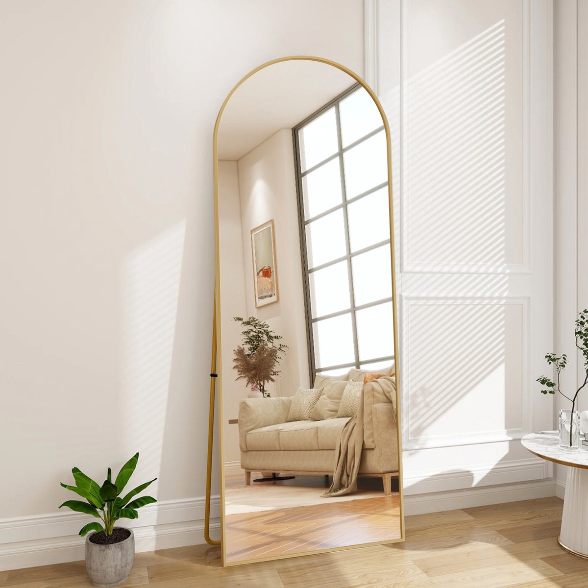 Gebogen staande spiegel 177x77 cm, met verstelbare standaard, gouden aluminium frame, hangend of staand, voor slaapkamer, woonkamer of garderobe