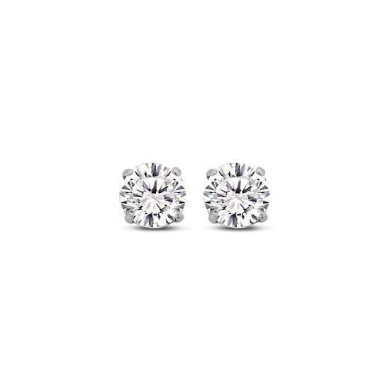 Une paire de boucles d'oreilles en or avec des zirconias ronds de 5 mm.