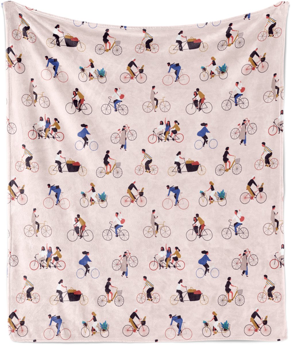 ABAKUHAUS Fietsdeken van zacht flanellen fleece, afbeelding van mannen en vrouwen op fietsen, knusse pluche plaid, 125 x 175 cm, lichtroze meerkleurig