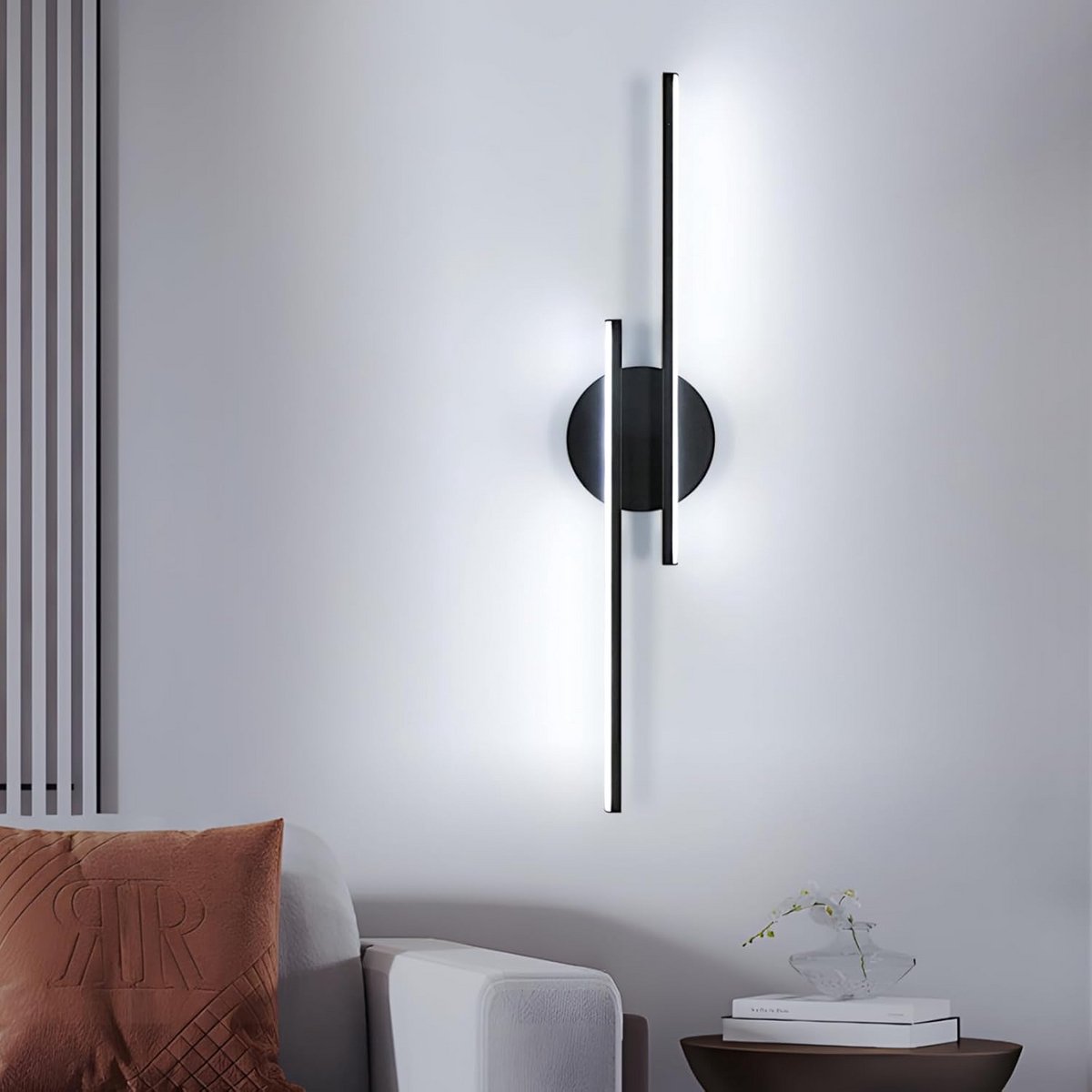 Moderne Zwarte LED Wandlamp 60CM - Helder Koud Wit Licht (6500K) voor Woonkamer, Gang en Slaapkamer