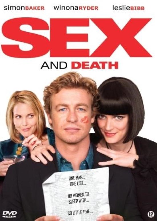 De DVD-hoes "Sex and Death" met Simon Baker, Winona Ryder en Leslie Bibb. Simon Baker heeft een rode kus op zijn wang.