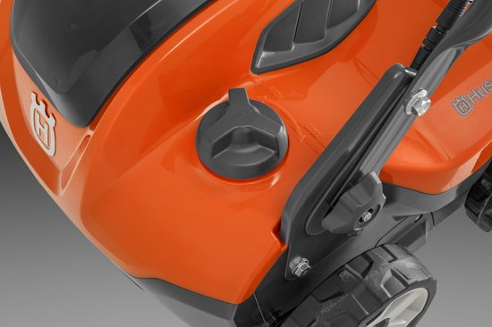 Husqvarna S138i Accu Verticuteermachine - 36V, 37,5cm Werkbreedte, Verstelbare Diepte & savE™-Modus (Zonder Accu & Lader) van Merkloos	 — afbeelding 3