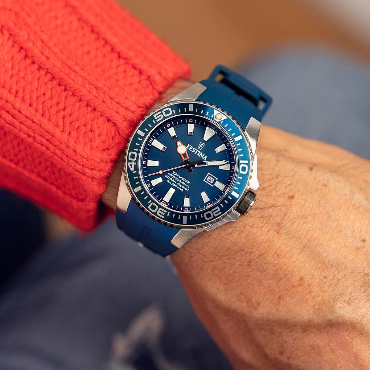 Herenhorloge Blauw Analoge Tijdmeting Met Gestreept Band
