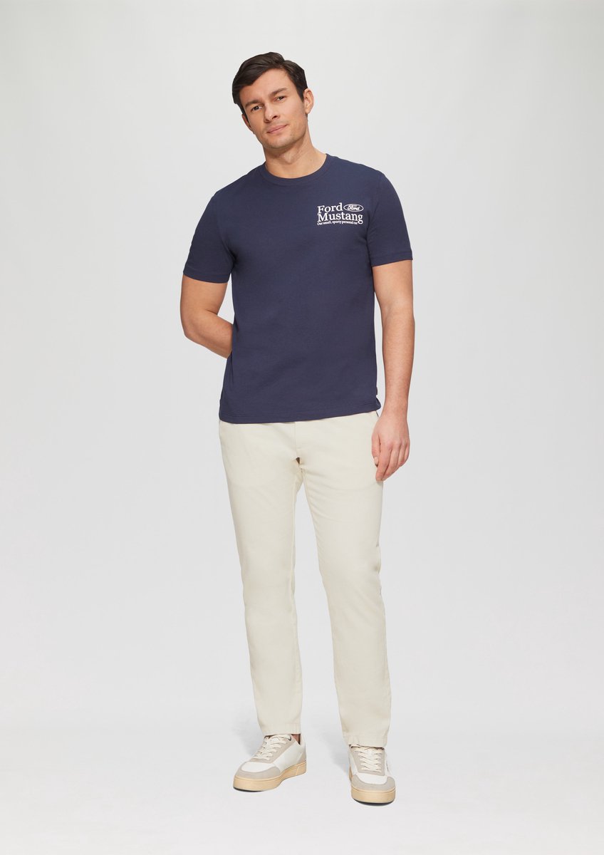 Phoenix: gestructureerde chino in een regular fit