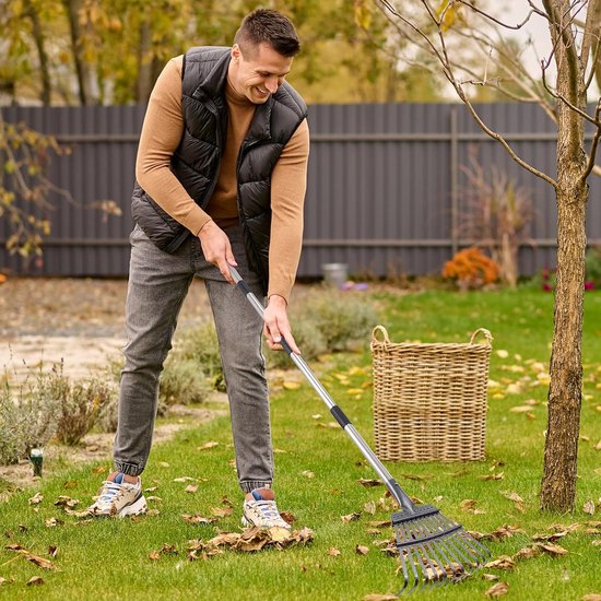 Verstelbare Roestvrijstalen Bezem Hark met Antislip Handschoenen - Tuinbezem met Klauwen en Flexibele Lengte van Talen Tools — afbeelding 4