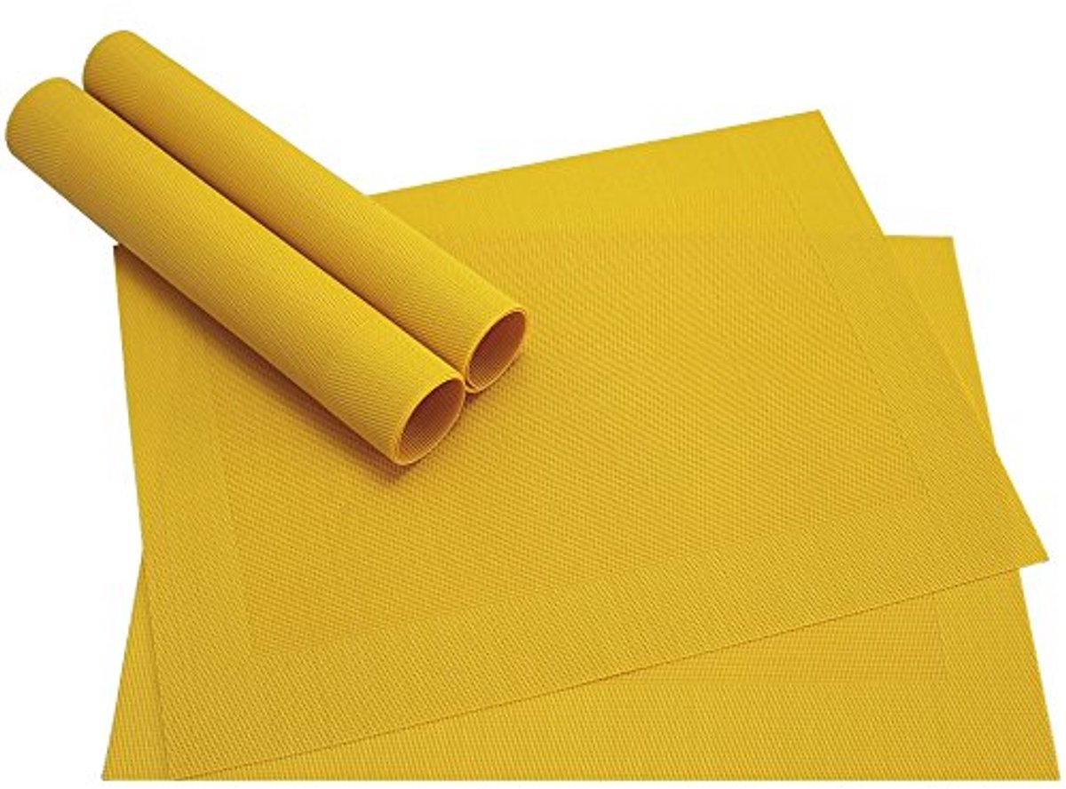 Set van 4 Elegante Crèmewitte Placemats - Geweven Kunststof en Wasbaar - 45x30 cm