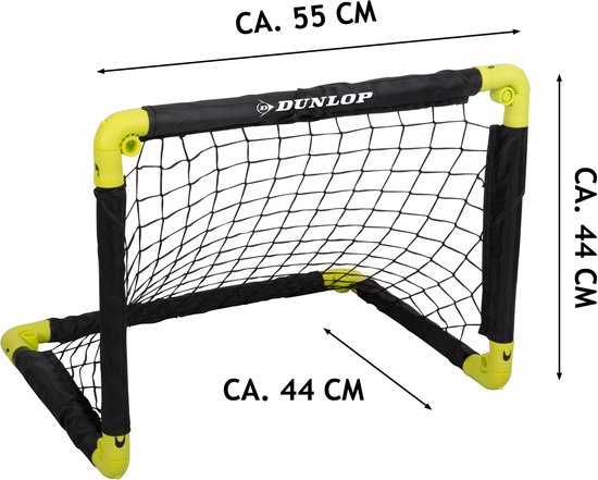 Een Dunlop voetbaldoel met afmetingen 55x44x44cm, zwart met geel.