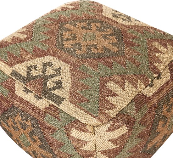 Een vierkante poef met een jute textuur en een Multicolor geometrisch patroon.