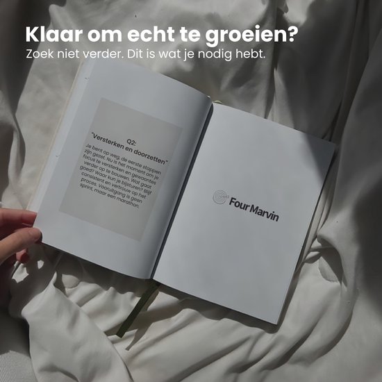 Open notitieboek met tekst 'Klaar om echt te groeien?'.